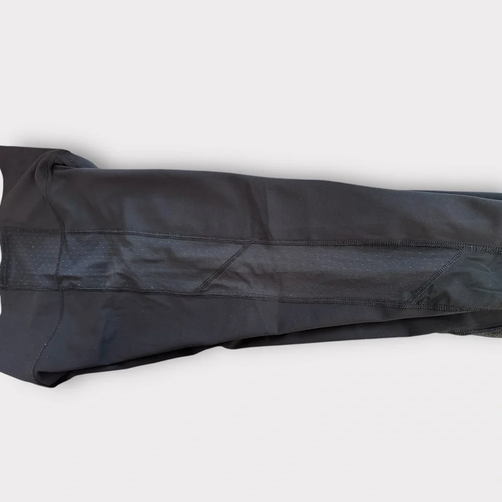Lululemon Black Cropped Mesh Women's Leggings (987)